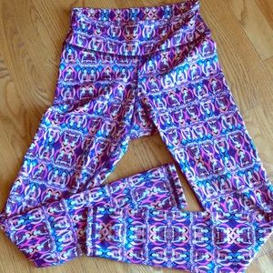Aziam leggings. Excellent condition! Size small